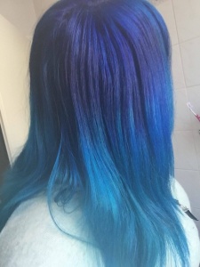 Haare färben ombre blau